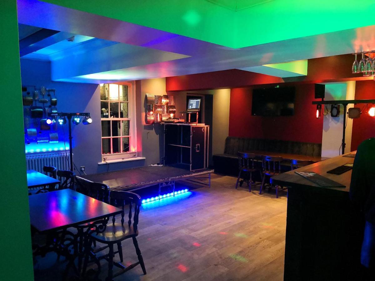 The Commercial Bar & Hotel Chester Extérieur photo